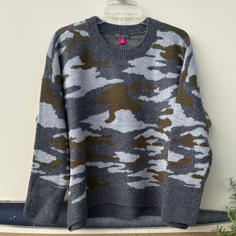 Vince Camuto Gray and Brown Camouflage Crewneck Sweater